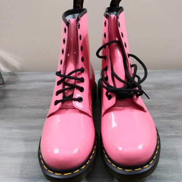 dr martens pink patent boots